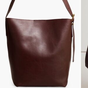 Madewell The Essential Bucket Tote Chocolate Raisin Leather. New with tags